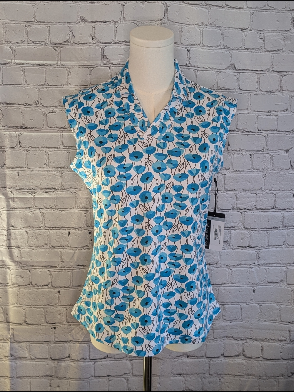 Tail womens golf shirt small playful poppies NWT